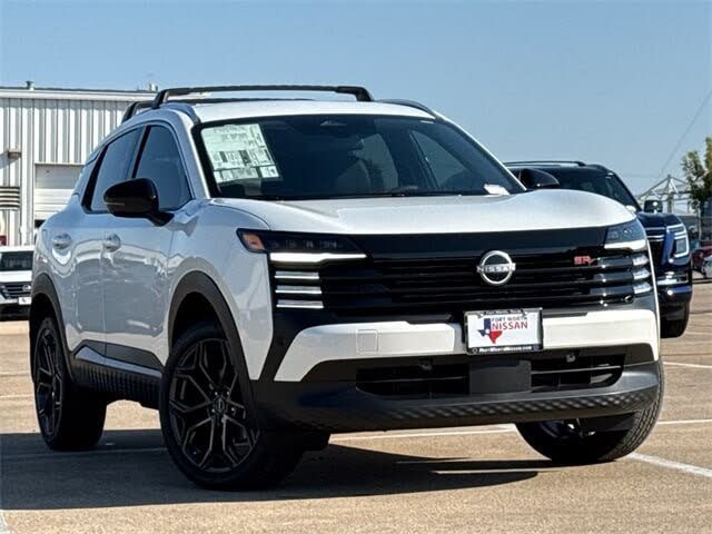 2026 Nissan Kicks SR FWD