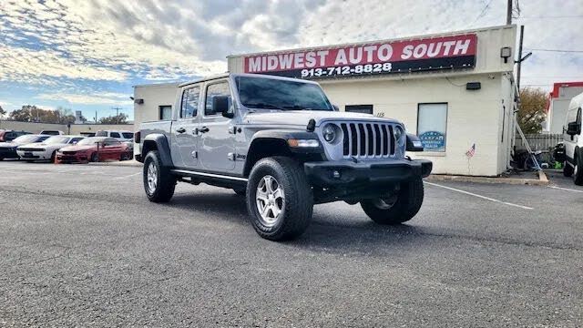 2020 Jeep Gladiator Sport S Crew Cab 4WD