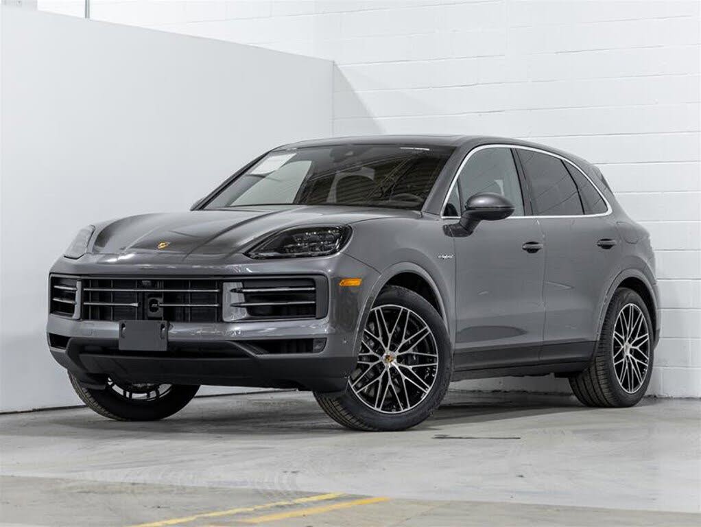 2025 Porsche Cayenne AWD
