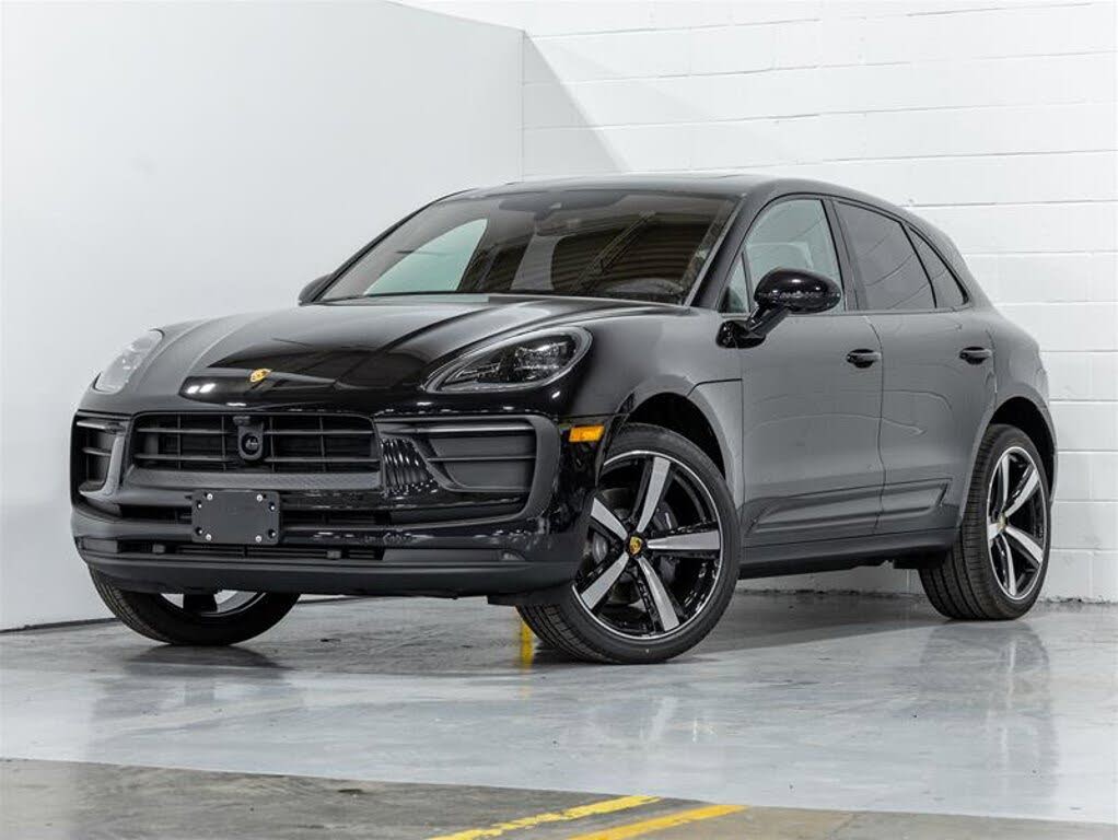 2025 Porsche Macan AWD