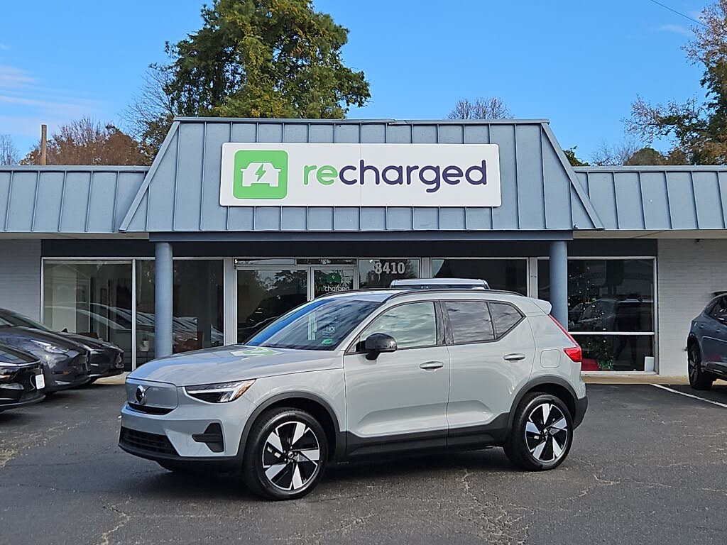 2025 Volvo EX40 Twin Core eAWD