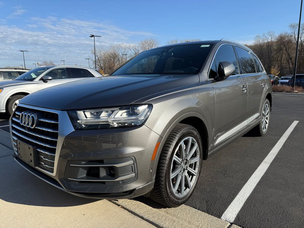 2019 Audi Q7 55 TFSI quattro Premium Plus