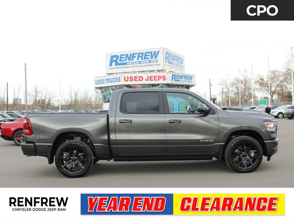 RAM 1500 Laramie Crew Cab 4WD 2024