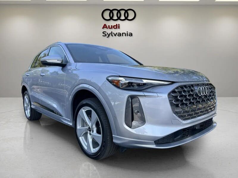 2025 Audi Q5 quattro Premium Plus 40 TFSI