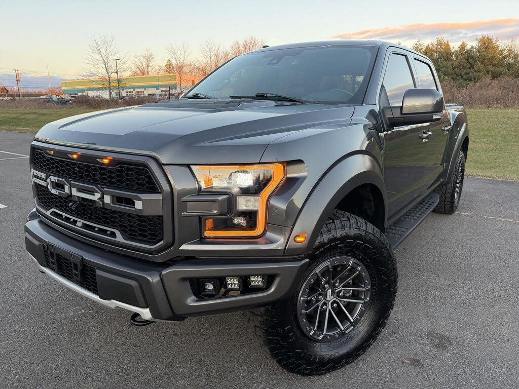 2017 Ford F-150 Raptor SuperCrew 4WD