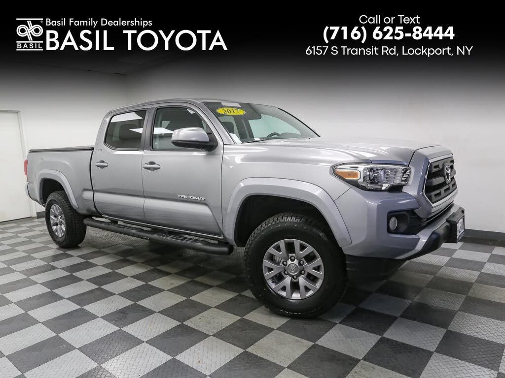 2017 Toyota Tacoma SR5 V6 Double Cab LB 4WD