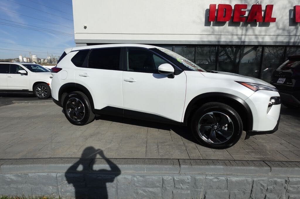 2024 Nissan Rogue SV AWD
