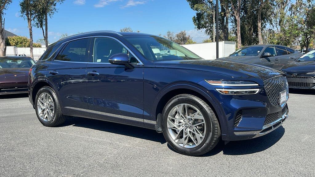 2025 Genesis GV70 2.5T Standard AWD