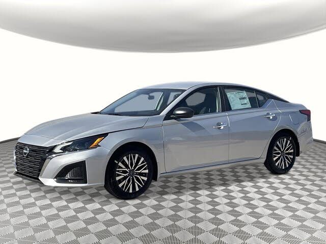 2025 Nissan Altima 2.5 SV FWD