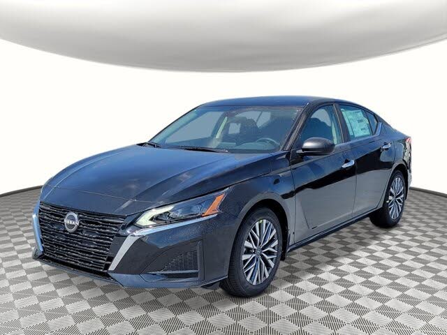 2025 Nissan Altima 2.5 SV FWD