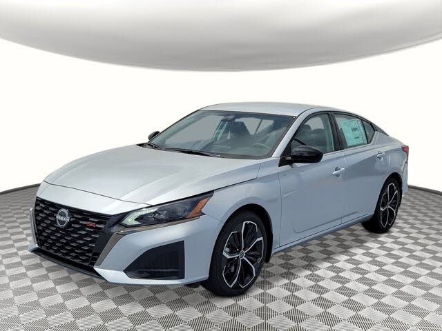 2025 Nissan Altima 2.5 SR FWD