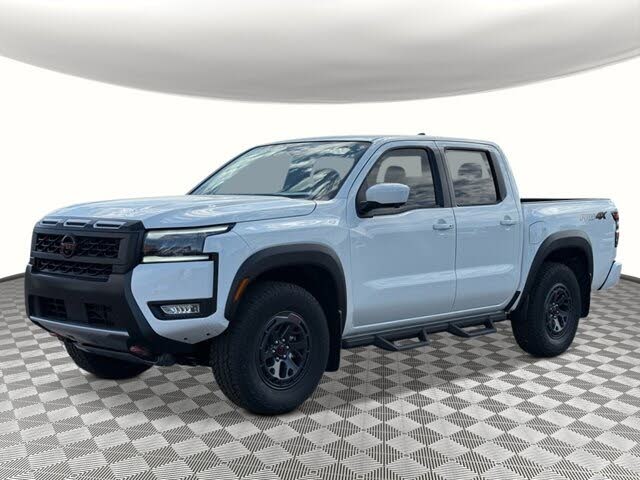 2026 Nissan Frontier PRO-4X Crew Cab 4WD