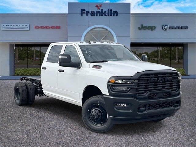 2026 RAM 3500 Chassis Tradesman Crew Cab LB DRW 4WD