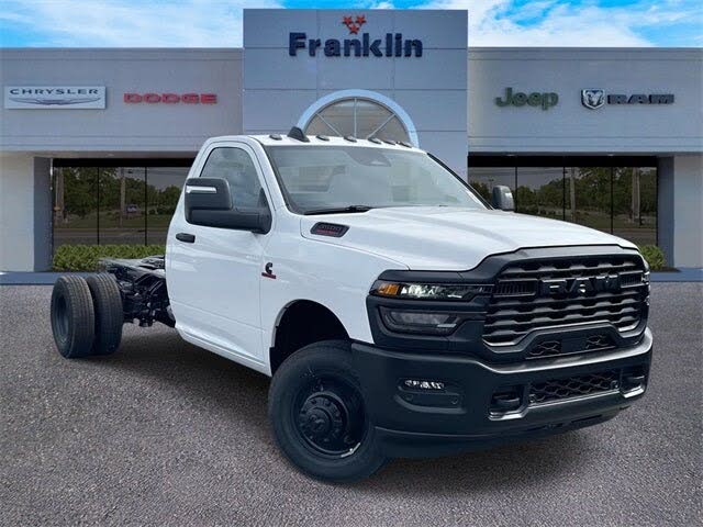 2026 RAM 3500 Chassis Tradesman Regular Cab LB DRW 4WD
