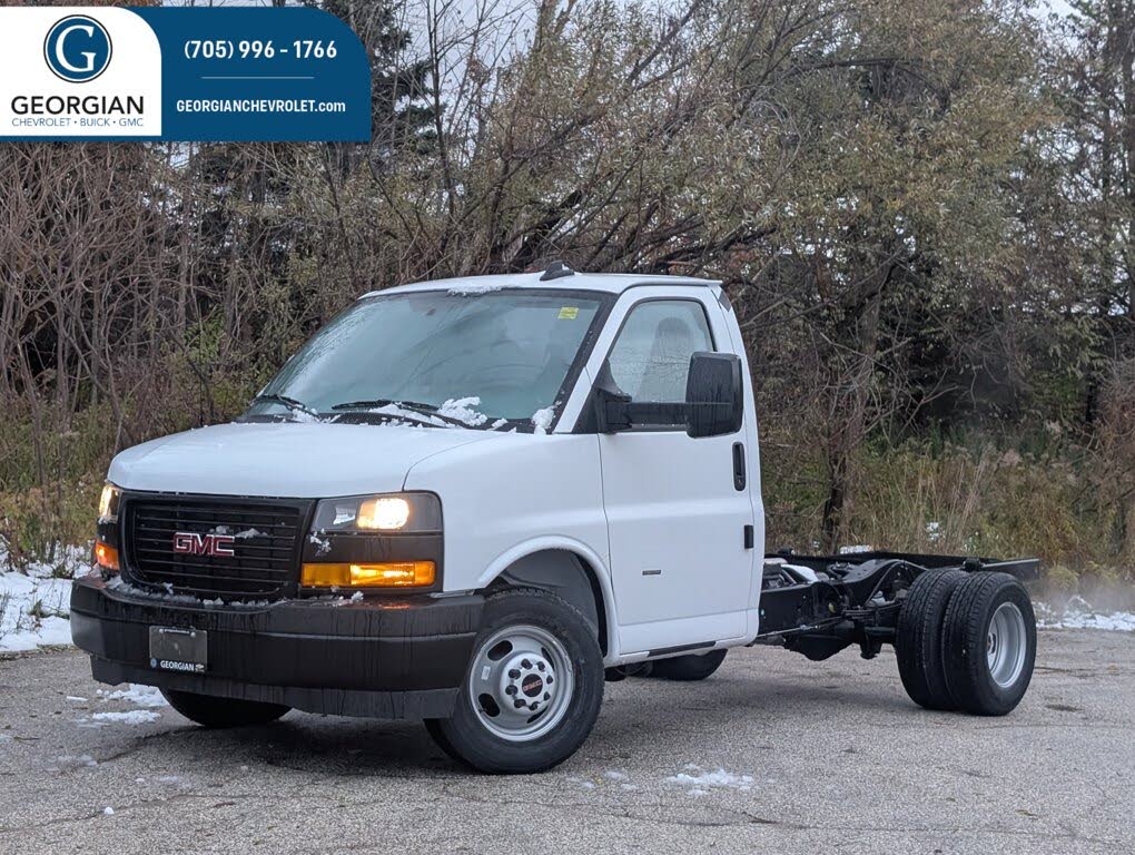 2024 GMC Savana Chassis 3500 139 Cutaway RWD