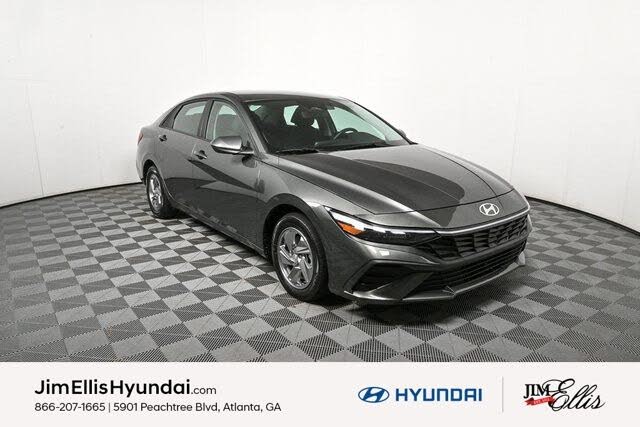 2024 Hyundai Elantra SE FWD