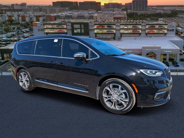 2026 Chrysler Pacifica Pinnacle FWD