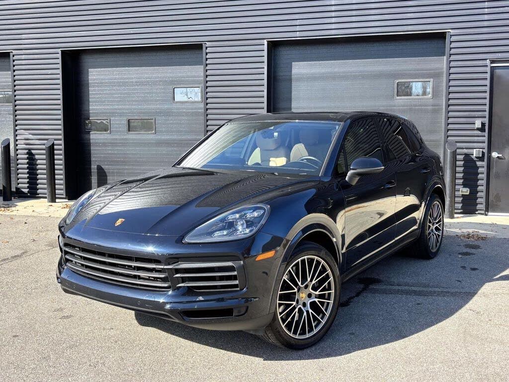 2022 Porsche Cayenne Platinum Edition AWD