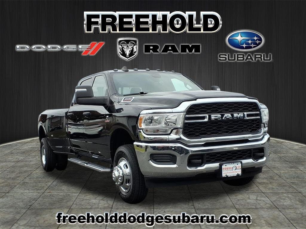 2023 RAM 3500 Tradesman Crew Cab LB DRW 4WD