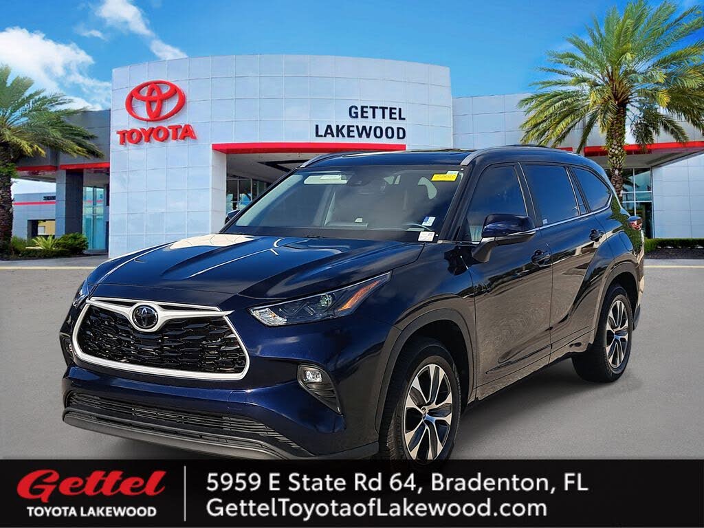 2023 Toyota Highlander XLE FWD