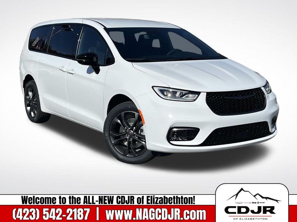 2026 Chrysler Pacifica Select AWD