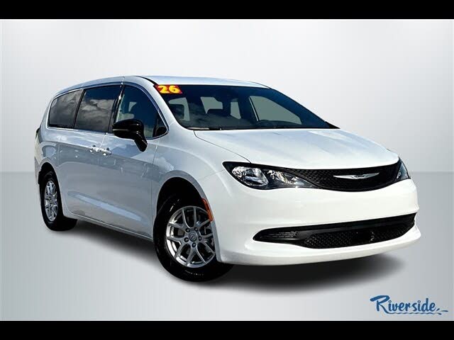 2026 Chrysler Voyager LX FWD