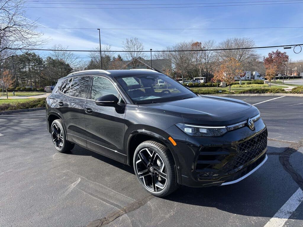 2026 Volkswagen Tiguan SEL R-Line Turbo 4Motion
