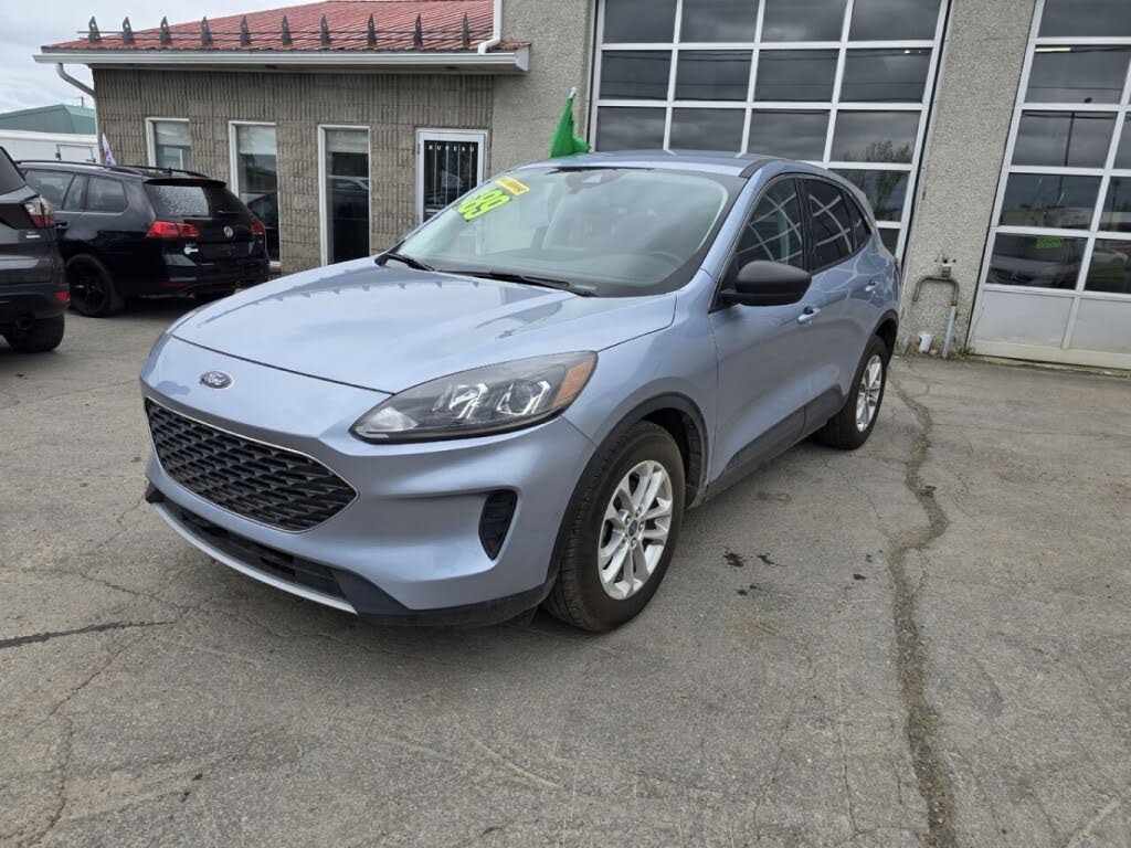 2022 Ford Escape Hybrid SE FWD