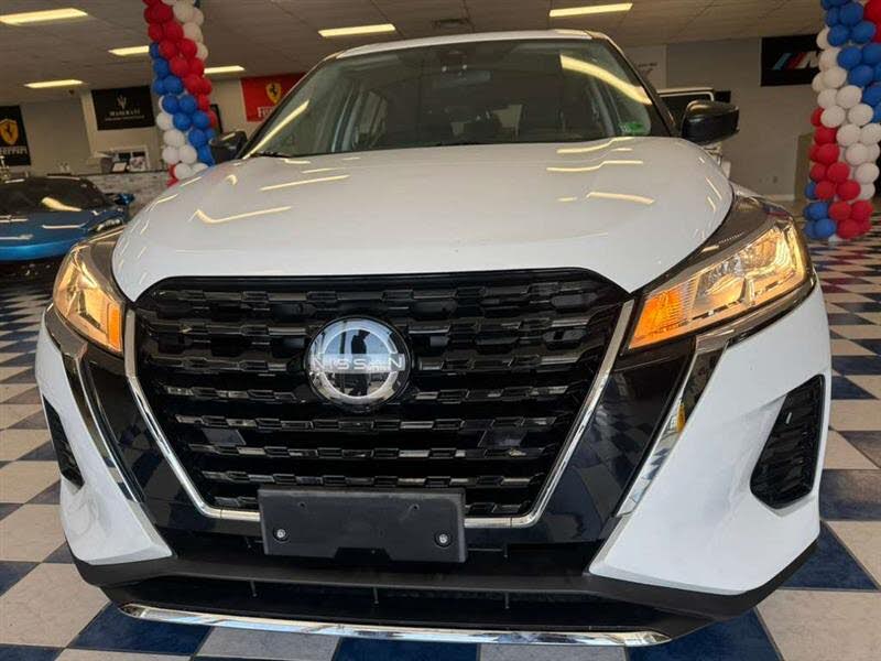 2023 Nissan Kicks S FWD