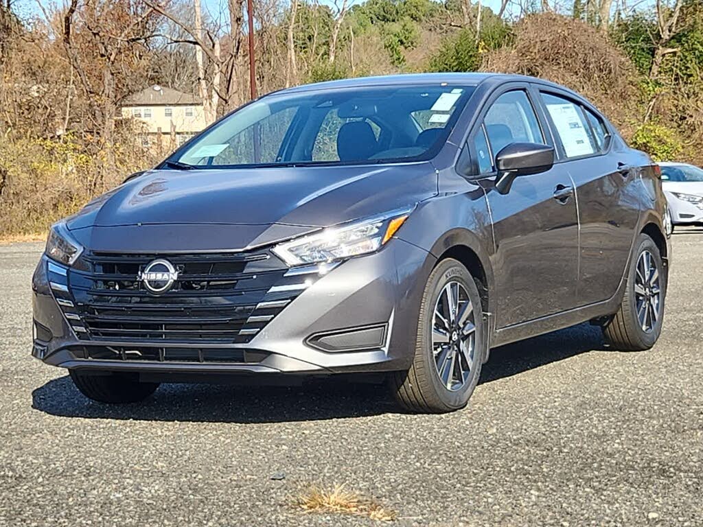 2025 Nissan Versa SV FWD