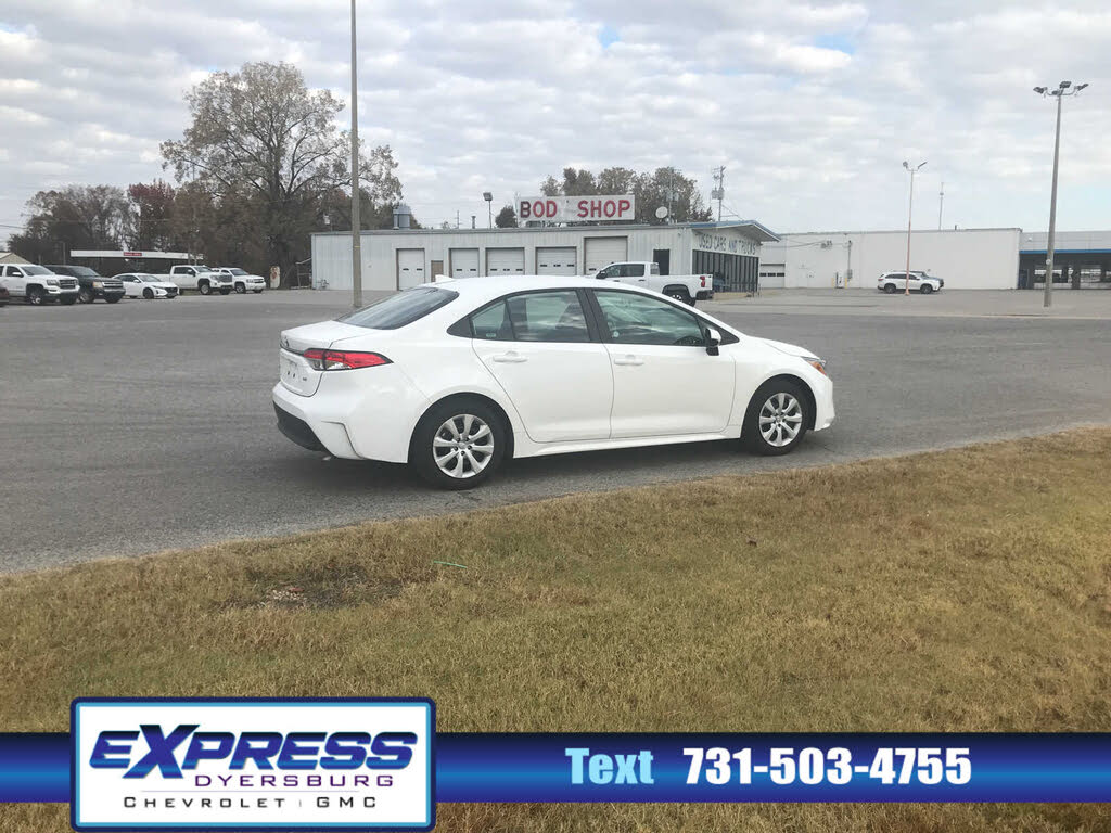 2025 Toyota Corolla LE FWD