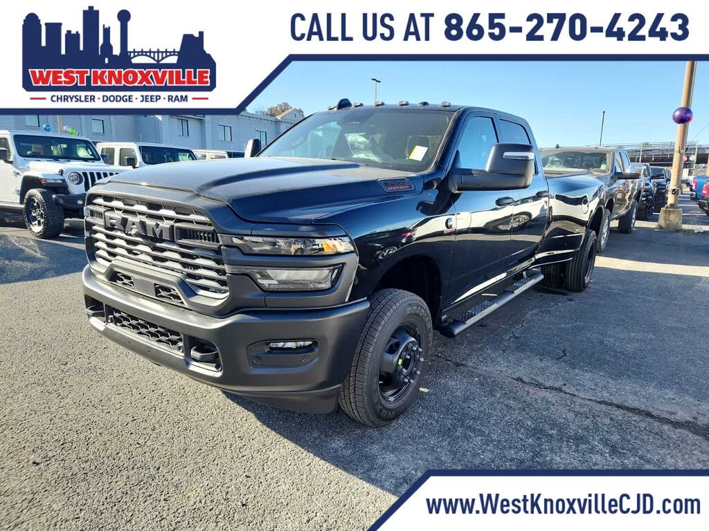 2026 RAM 3500 Tradesman Crew Cab LB DRW 4WD