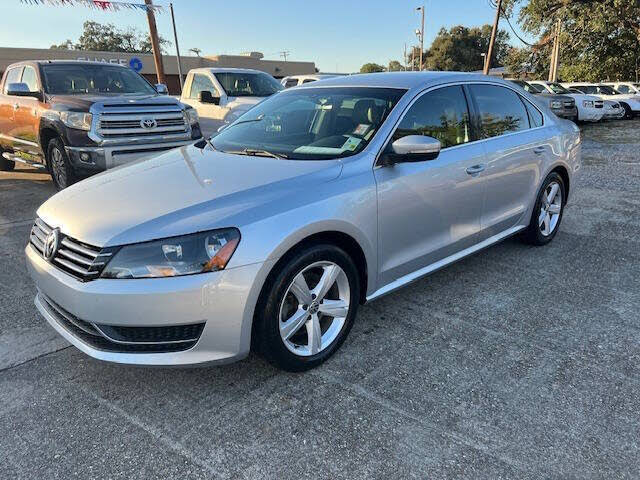 2015 Volkswagen Passat 1.8T SE FWD