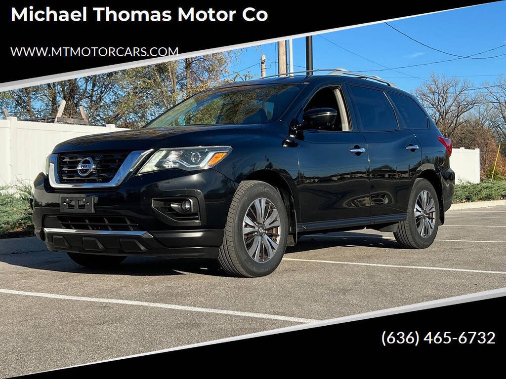 2017 Nissan Pathfinder SL