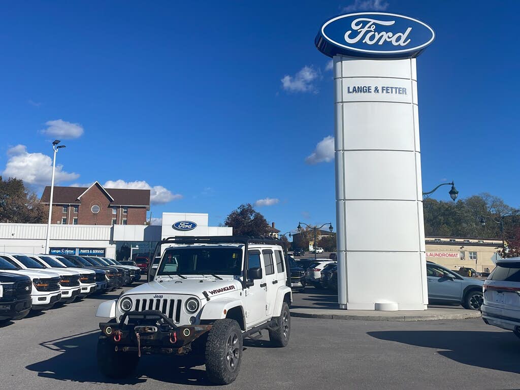2018 Jeep Wrangler JK Unlimited Sahara 4WD
