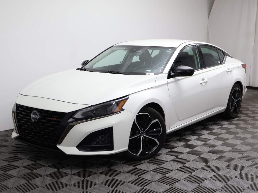 2024 Nissan Altima 2.5 SR FWD