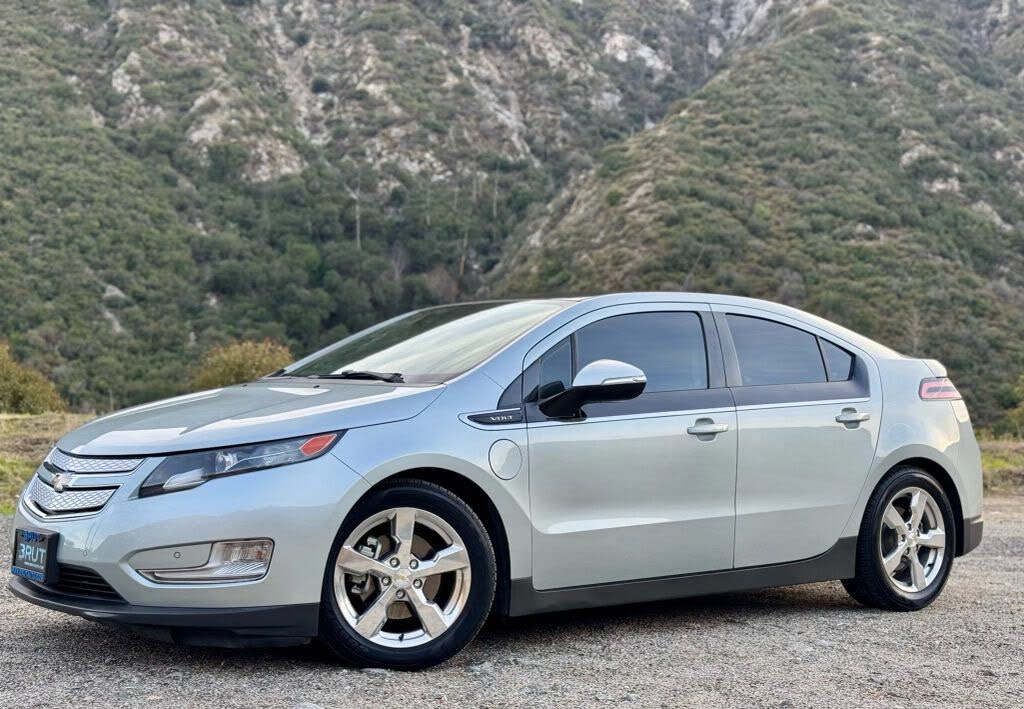 2011 Chevrolet Volt Premium FWD