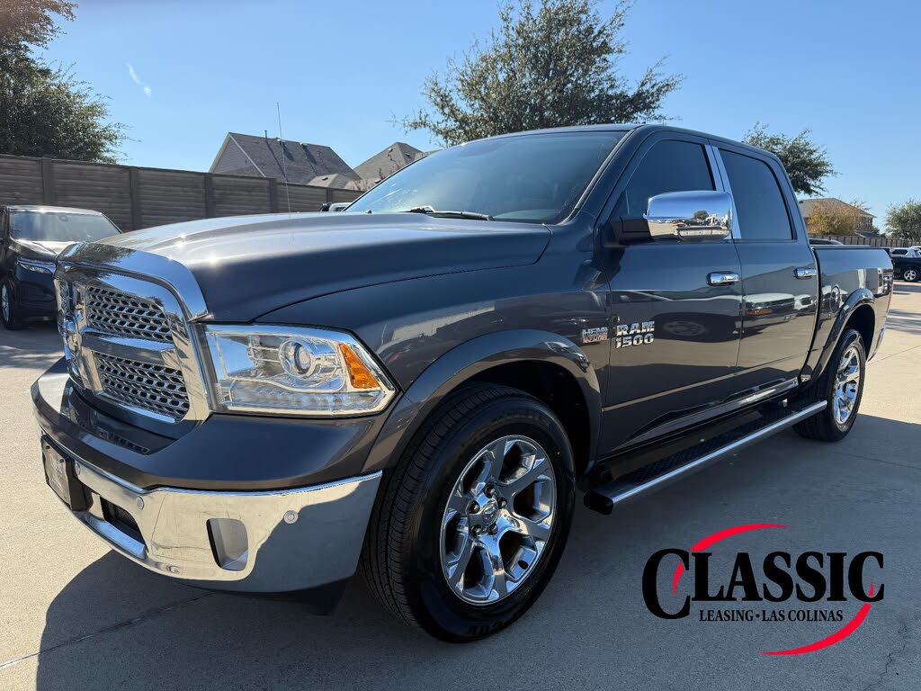 2017 RAM 1500 Laramie Crew Cab RWD