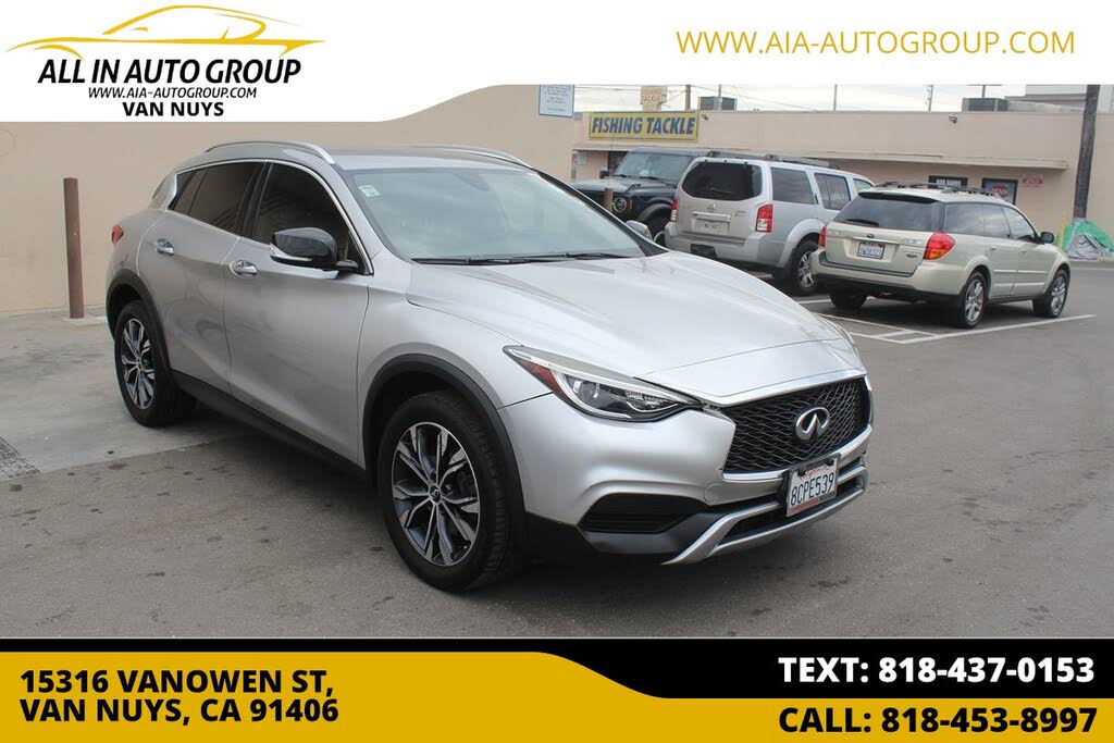 2018 INFINITI QX30 Luxury AWD
