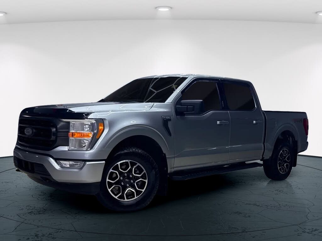 Ford F-150 XLT SuperCrew 4WD 2022