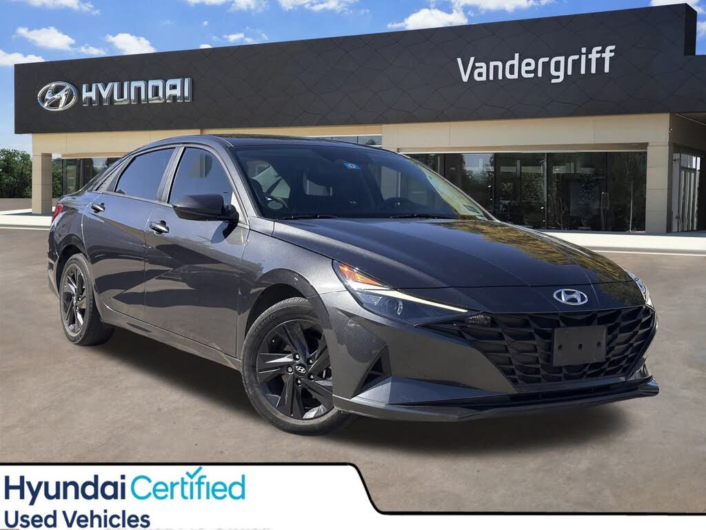 2023 Hyundai Elantra SEL FWD