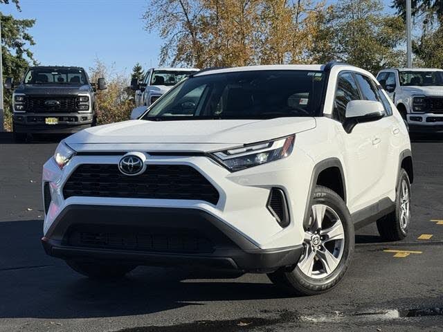 2025 Toyota RAV4 XLE AWD