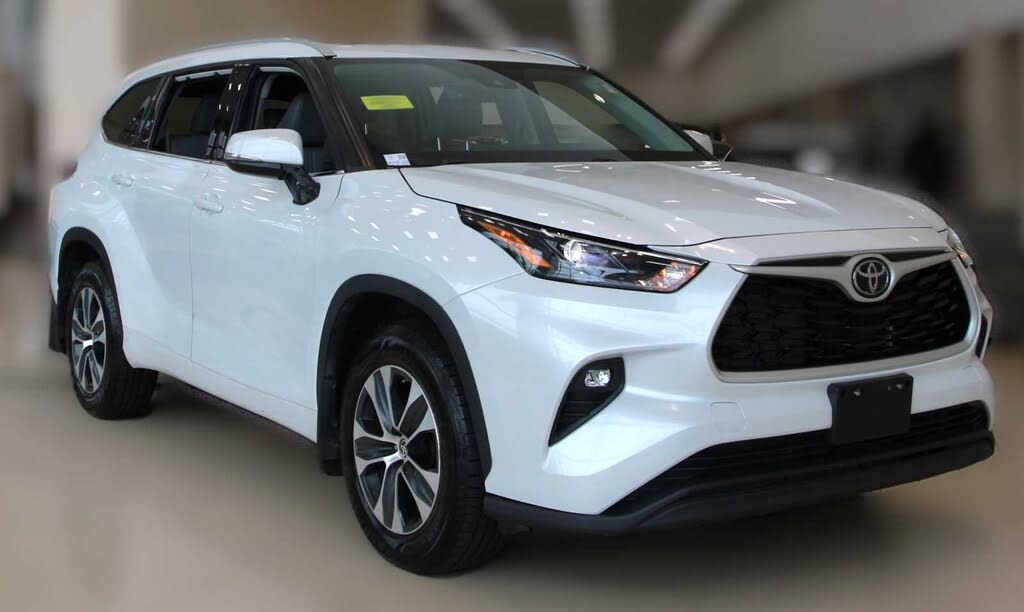 2022 Toyota Highlander XLE AWD