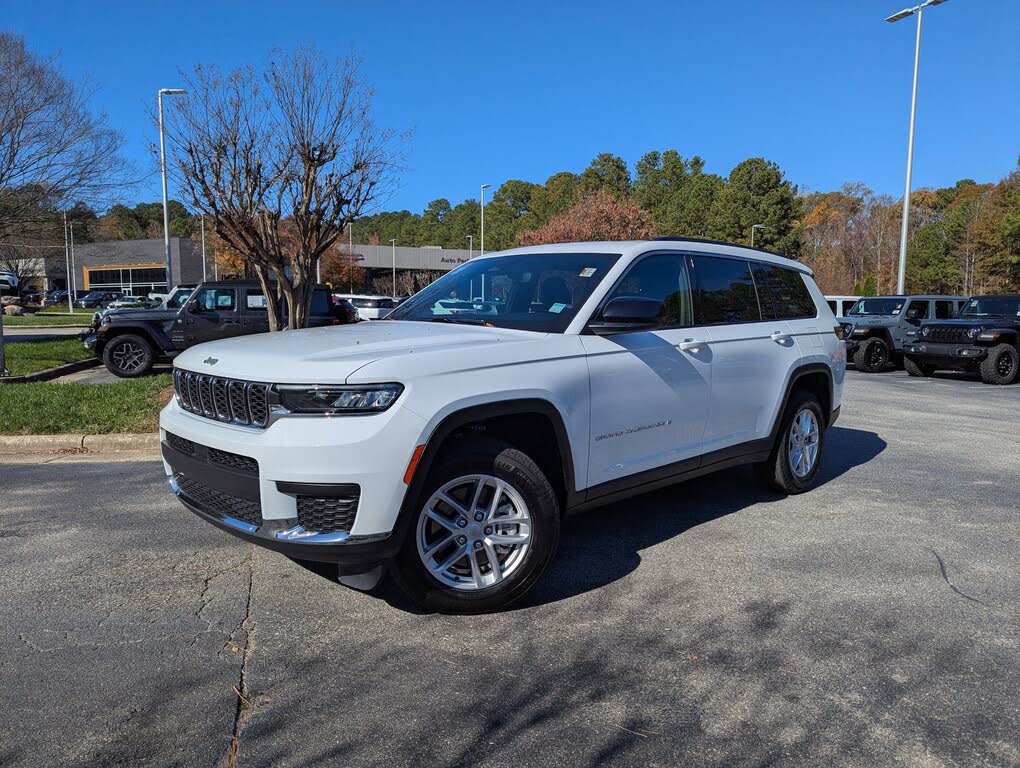 2024 Jeep Grand Cherokee L Laredo 4WD