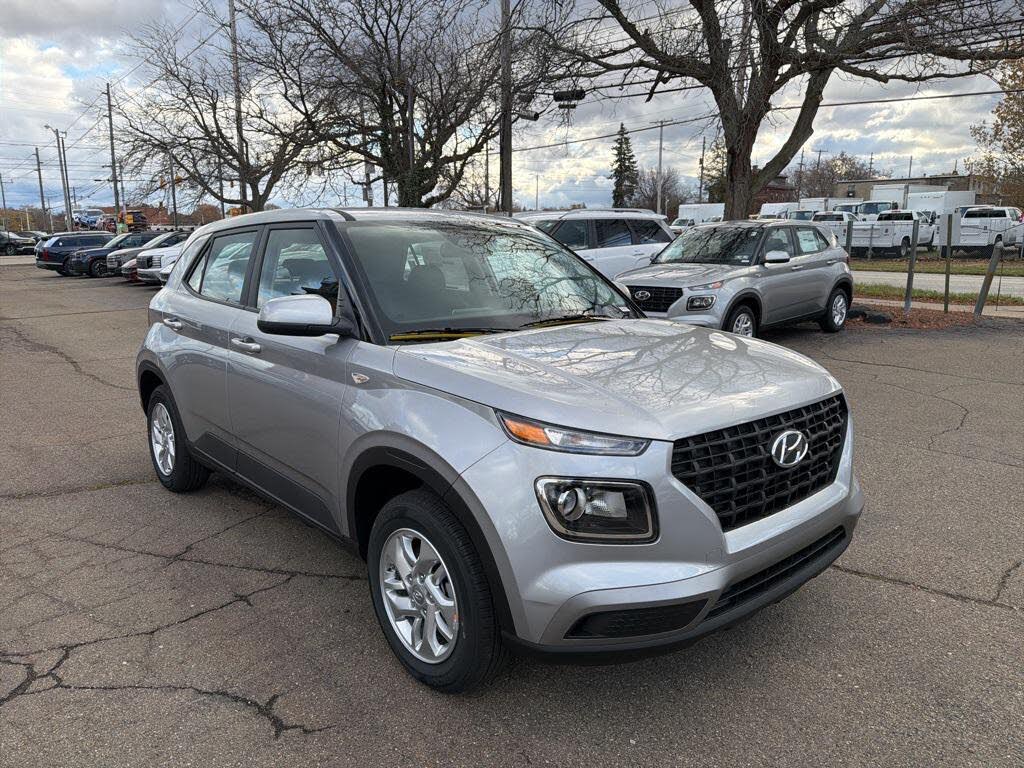 2026 Hyundai Venue SE FWD