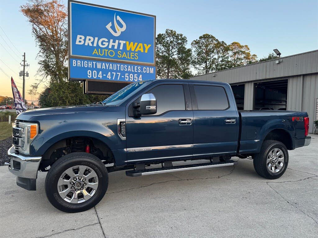 2017 Ford F-250 Super Duty Lariat Crew Cab 4WD