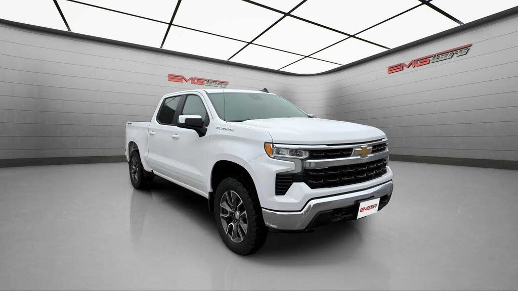 2023 Chevrolet Silverado 1500 LT Crew Cab 4WD