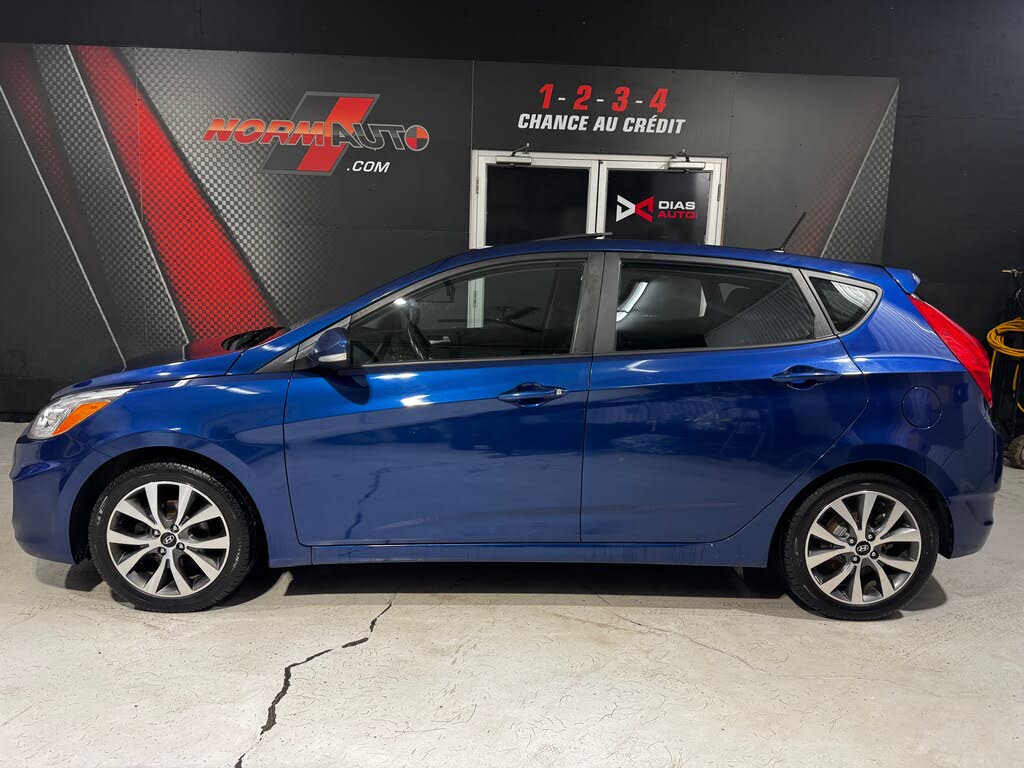 2017 Hyundai Accent GLS 4-Door Hatchback FWD