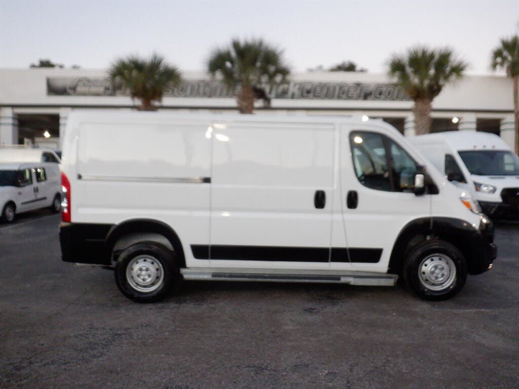 2023 RAM ProMaster 2500 136 Low Roof Cargo Van FWD