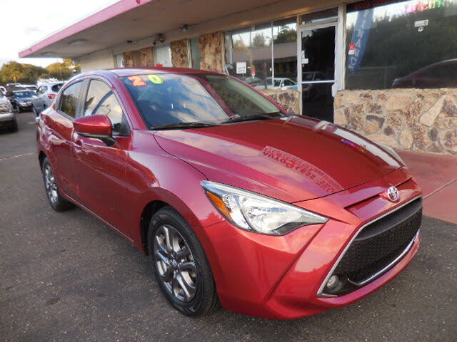 2020 Toyota Yaris LE Sedan FWD